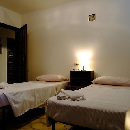 瓦伦纳La Casa Dei Perci公寓 外观 照片